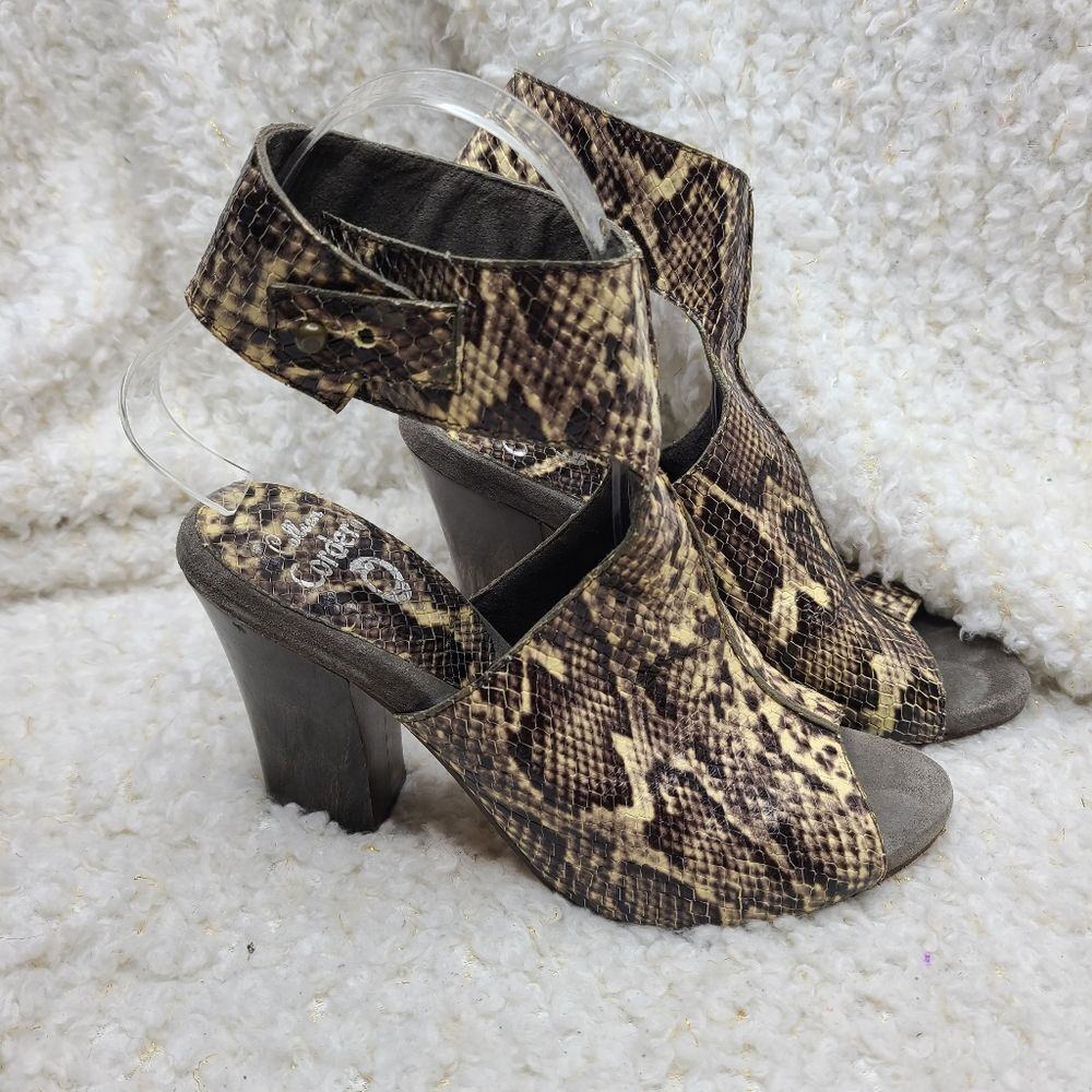 Calleen Cordero Womens Ankle Strap Sandal Block Heels Snakeskin Size 6